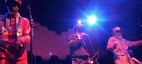 The Abyssinians bombardeia a Clash Club - SP com os maiores clássicos da história!