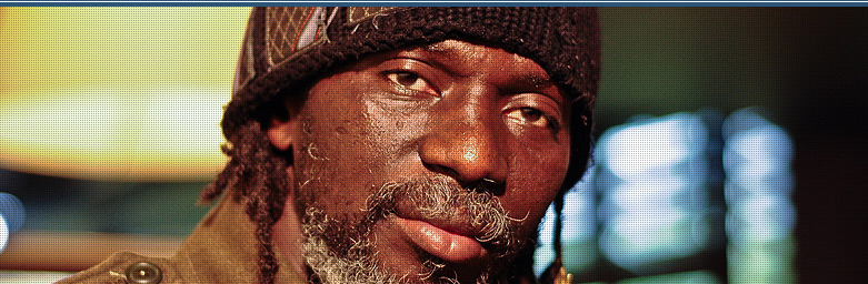 Tiken Jah Fakoly arrasta multidão no República do Reggae 2025