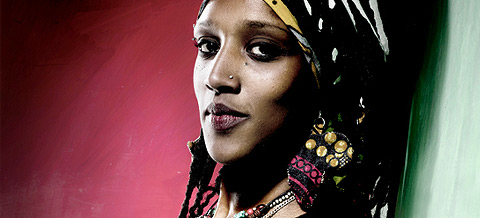 Mo’Kalamity, excelente cantora do Cabo Verde, lança seu terceiro álbum ’Freedom of The Soul’!