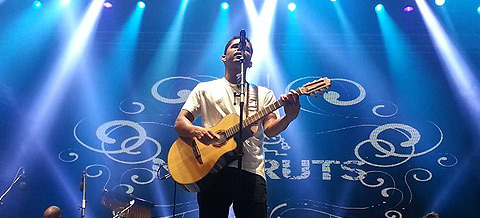 Natiruts rend hommage aux classiques du reggae brésilien et enregistrera un nouveau DVD à Salvador ! À découvrir !