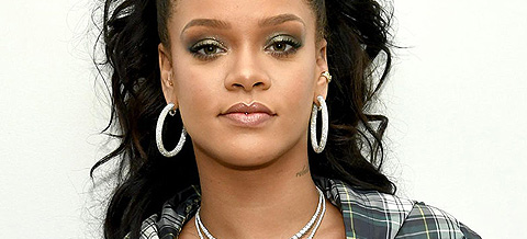 AGORA É REGGAE! Rihanna anuncia novo disco totalmente voltado ao ritmo de Jah!