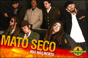 在一次创新大胆的举措中,Mato Seco 在圣保罗以盛大方式发布其 CD!详见 Surforeggae!