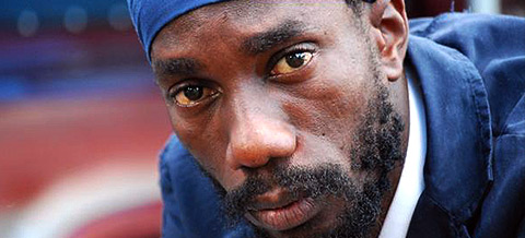RADICAL ! Sizzla Kalonji sort une compilation immanquable avec le meilleur de l'ère 'Fattis Burrel' !